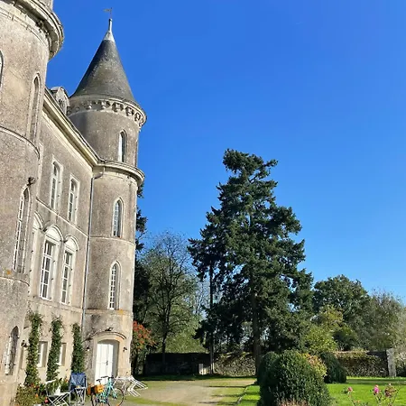 Chateau Dore Les Tours - Loup - Proche Puy Du Fou * Montfaucon-Montigne